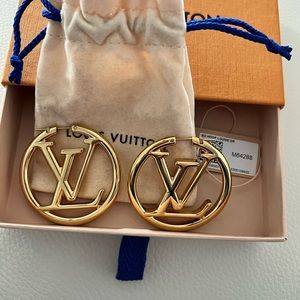 Authentic LV Louise large hoop earrings